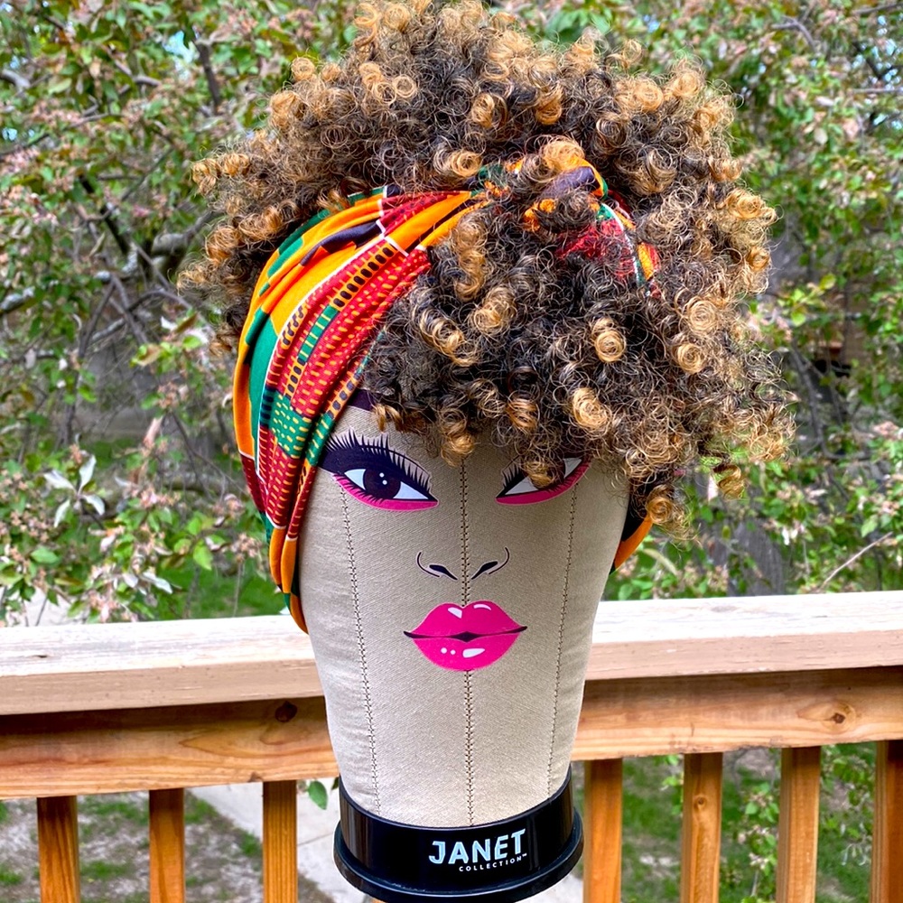 Beautiful hair bandwig!! Brand new